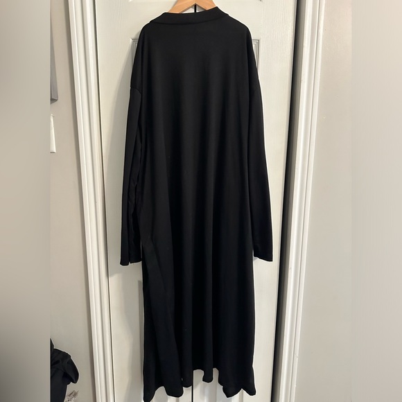 Plus size black duster - Picture 3 of 5